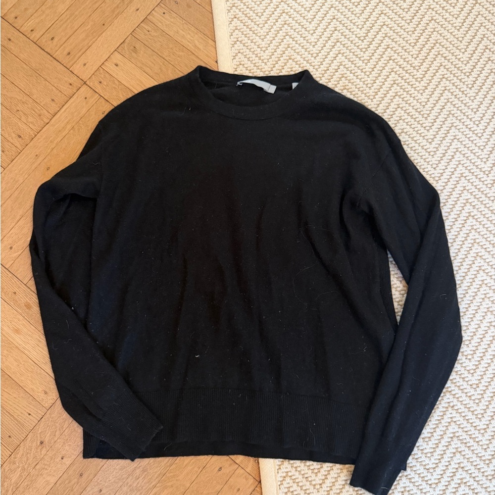 Vince Women's Black Crewneck Sweater